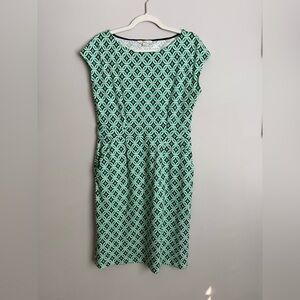 Boden short sleeve green dress with pockets size 8R